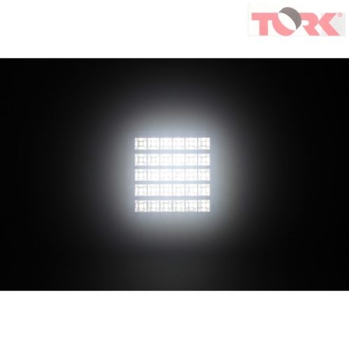 Munkalámpa 30x LED négyzet  kapcsolóva KAMAR