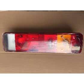 HÁTSÓ LÁMPA 7 KAMRÁS KEREKÍTETT JOBB