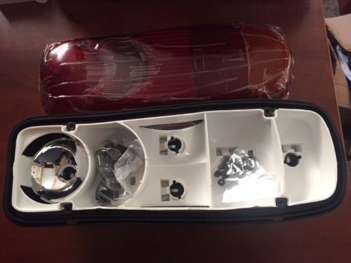 HÁTSÓ LÁMPA RENAULT BAL