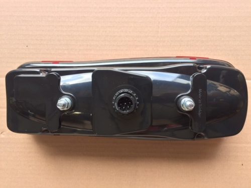 HÁTSÓ LÁMPA RENAULT JOBB